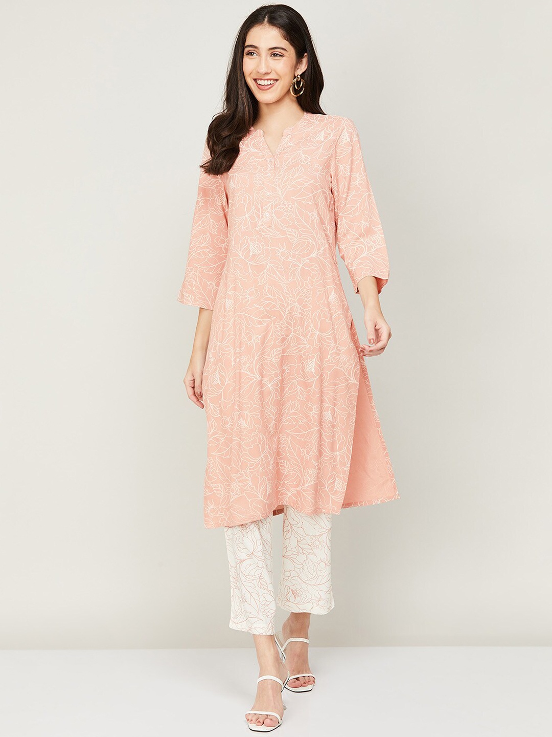 

Melange by Lifestyle Women Floral Printed Kurta with Pyjamas, Pink