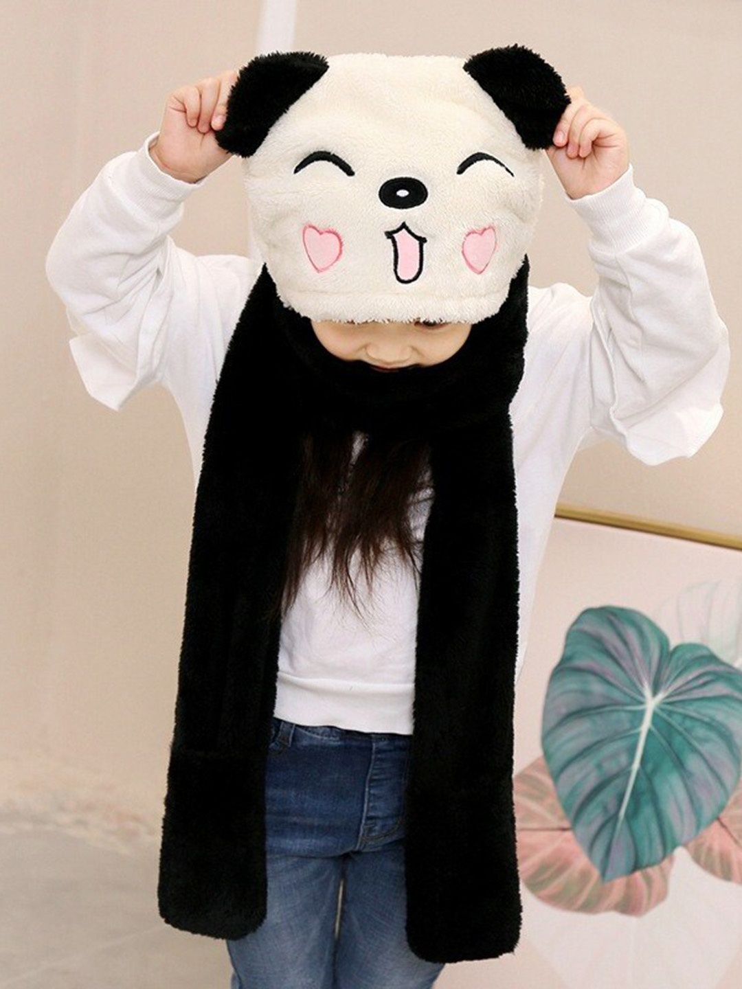 

TIPY TIPY TAP Kids Self Design Fleece Muffler Beanie, Black