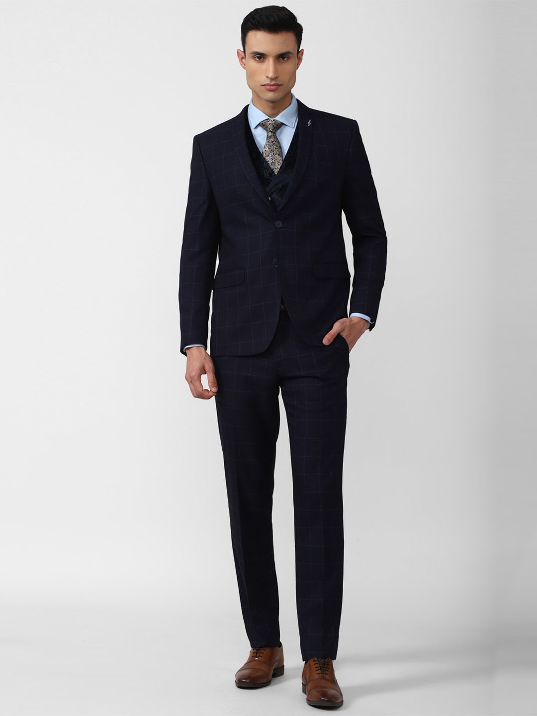 

Van Heusen Men Checked Slim-Fit Single-Breasted Three-Piece Formal Suit, Navy blue