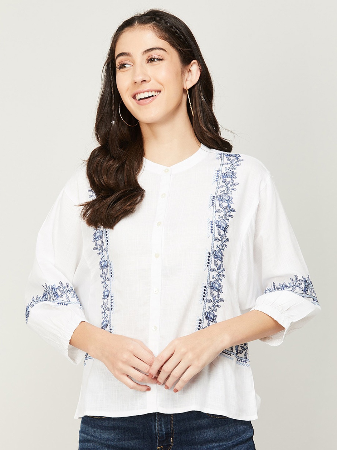 

Fame Forever by Lifestyle Floral Embroidered Mandarin Collar Shirt Style Top, White