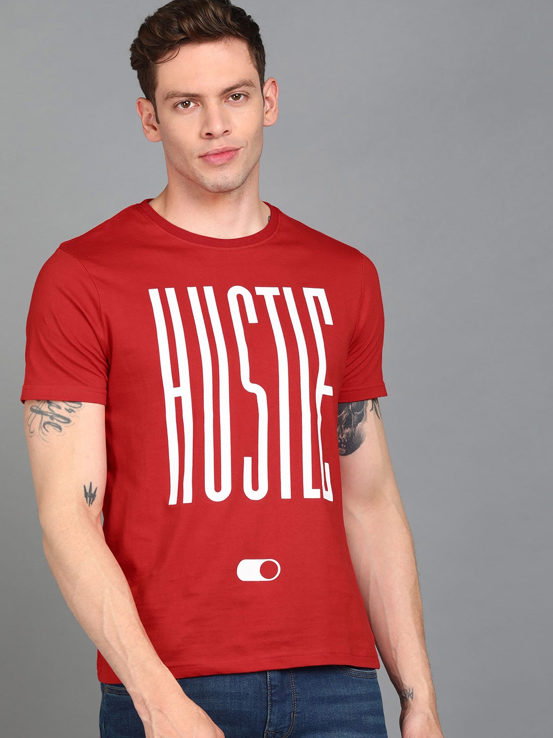 

Urbano Fashion Men Typography Printed Slim Fit T-shirt, Red