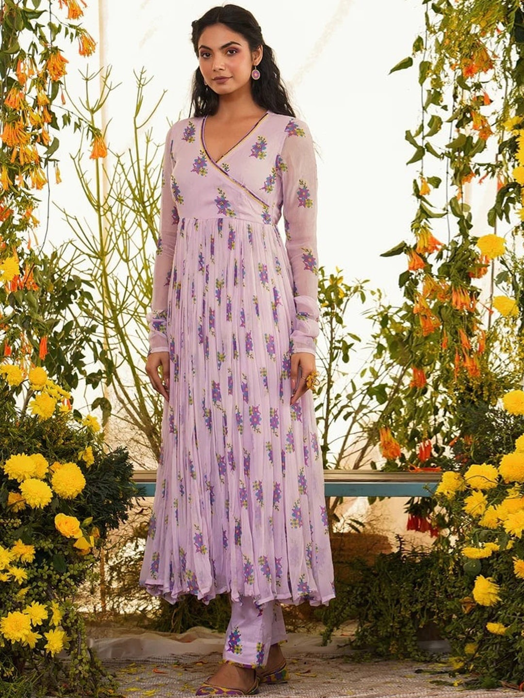 

Baise Gaba Women Lavender & Yellow Floral Embroidered Thread Work Floral Anarkali Kurta