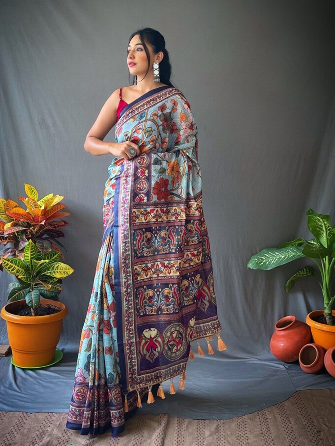 

Exclusiva Kalamkari Pure Cotton Saree, Blue