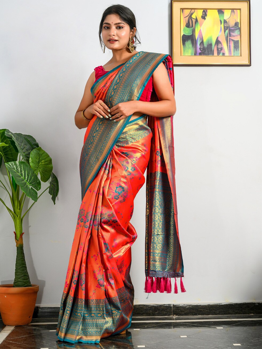 

Exclusiva Woven Design Zari Kanjeevaram Saree, Red