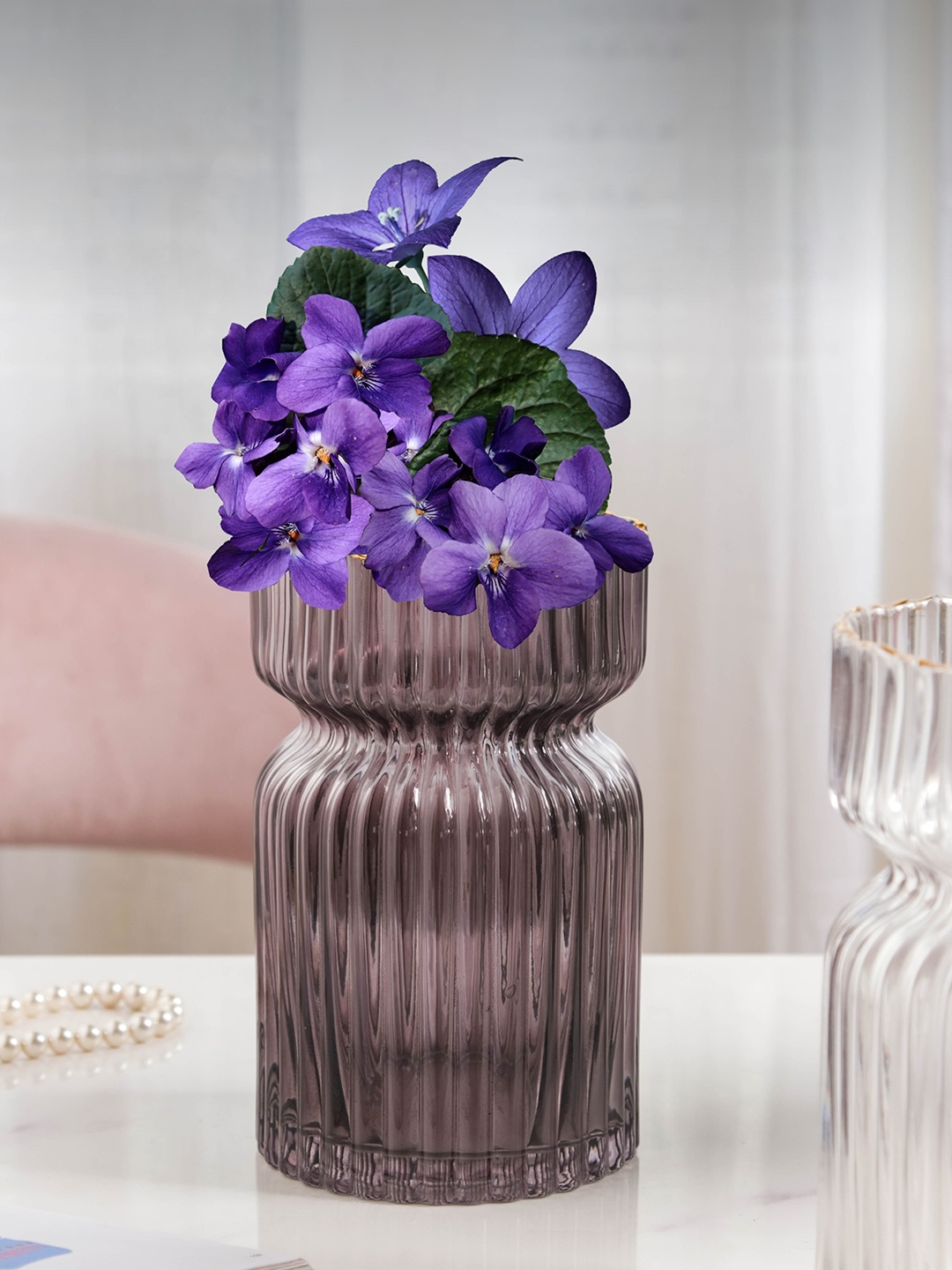 

Nestasia Grey Textured Durable Hour Glass Vase