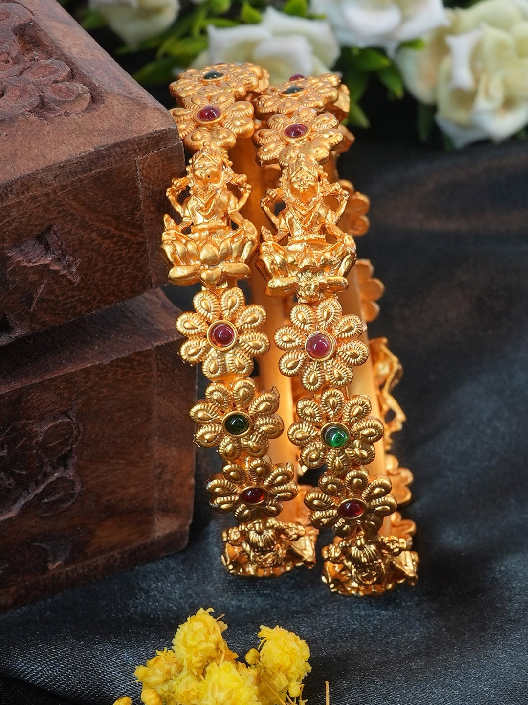 

GRIIHAM Set Of 2 Gold-Plated AD-Studded Bangles, Pink