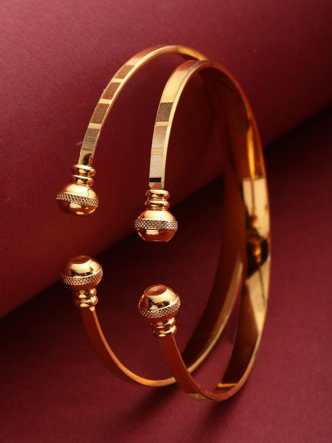 

PANASH Set Of 2 Gold-Plated Bangles