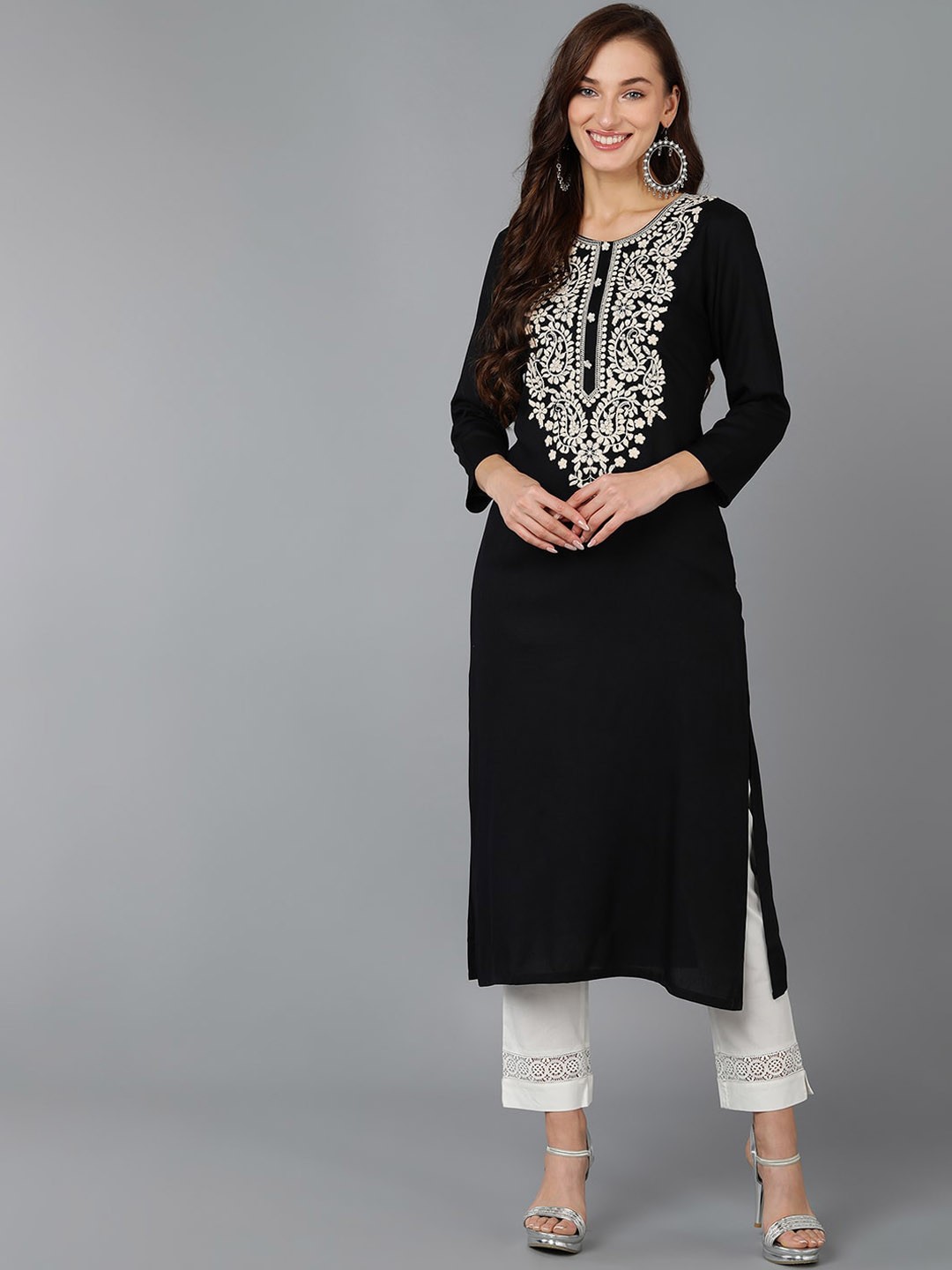 

AHIKA Women Ethnic Motifs Yoke Design Thread Work Kurta, Black