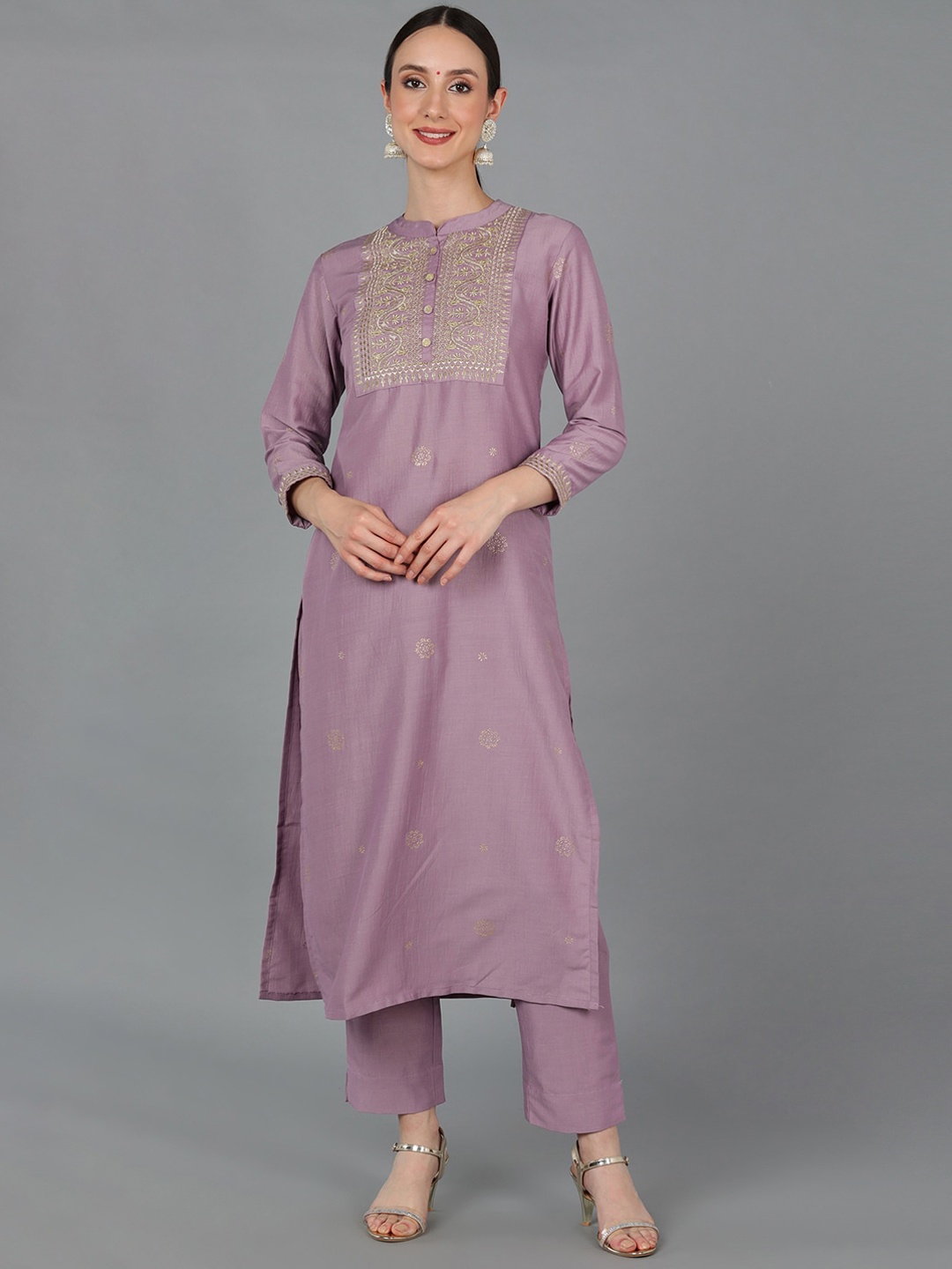 

AHIKA Women Ethnic Motifs Yoke Design Thread Work Kurta, Mauve