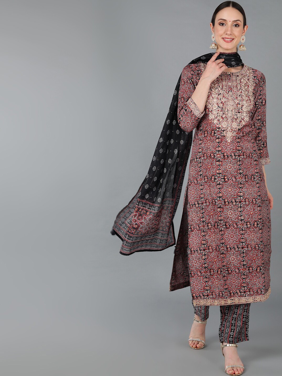 

AHIKA Ethnic Motifs Yoke Design Kurta with Trousers & Dupatta, Maroon