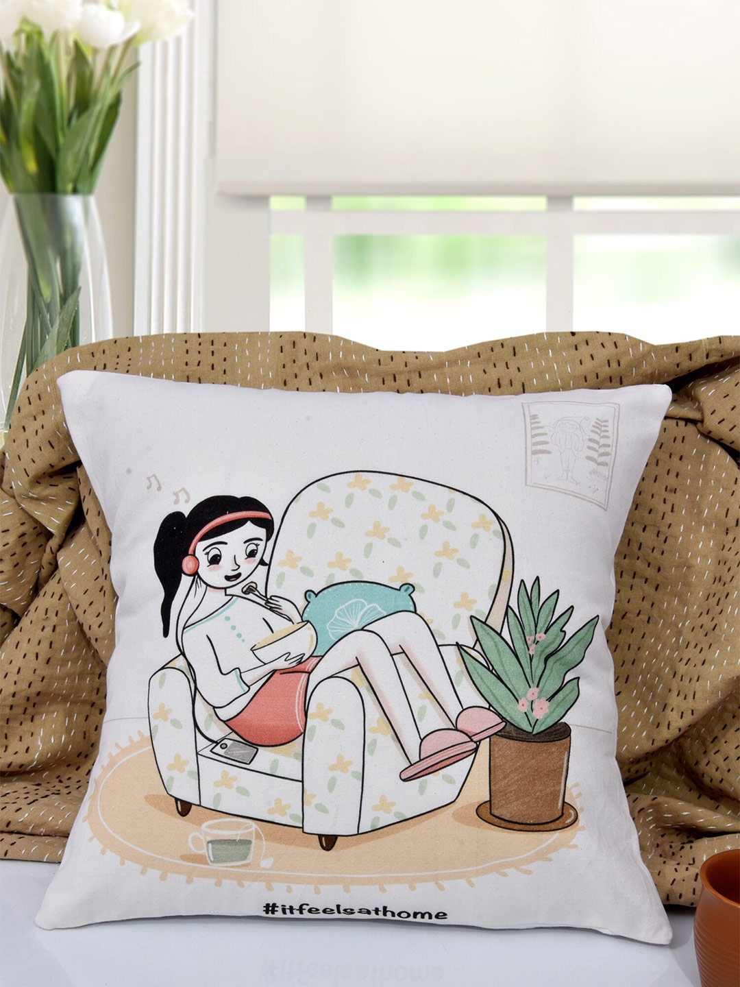 

EverHOME White & Beige Graphic Printed Cotton Square Cushion Cover