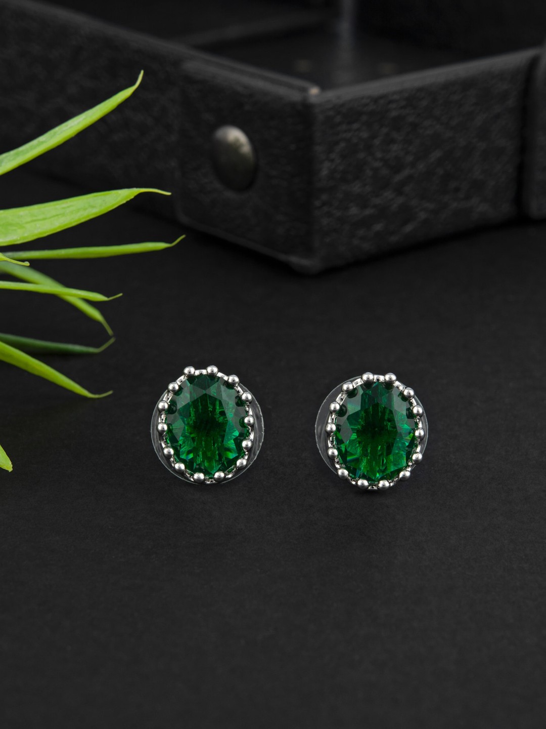 

E2O Contemporary Studs Earrings, Green