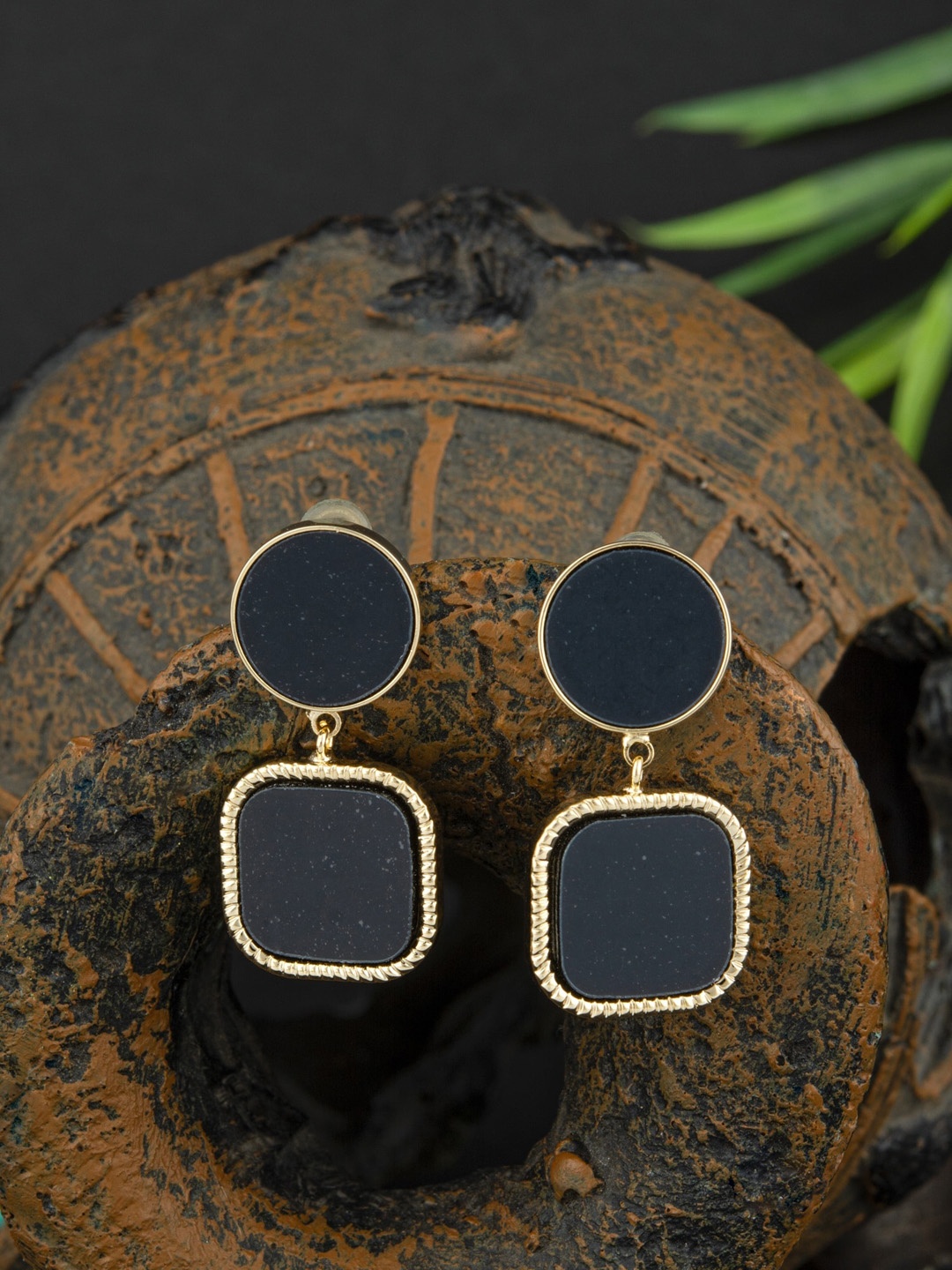 

E2O Contemporary Drop Earrings, Black