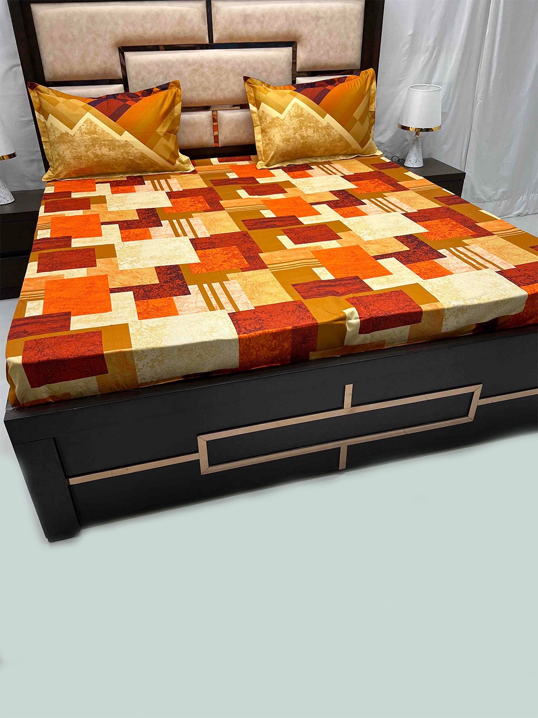 

Pure Decor Lifestyle Fur Orange Geometric 380 TC Flat King Bedsheet with 2 Pillow Covers