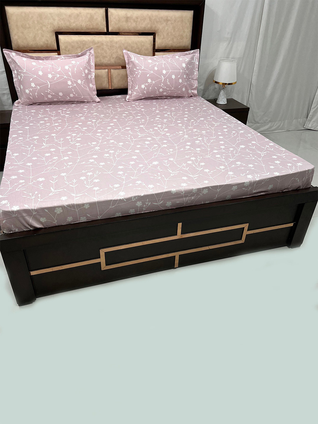 

Pure Decor Velar Pink Floral 380 TC Flat Pure Cotton King Bedsheet with 2 Pillow Covers