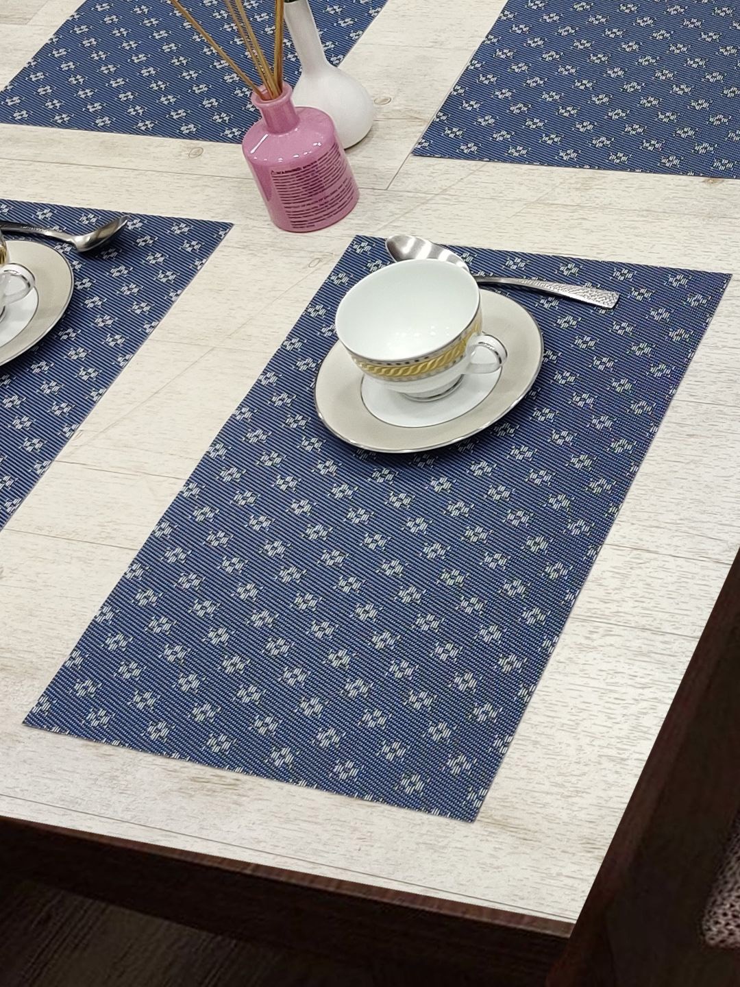 

BIANCA Alpine Blue and White Set of 6 Geometric Woven Pattern Table Placemats