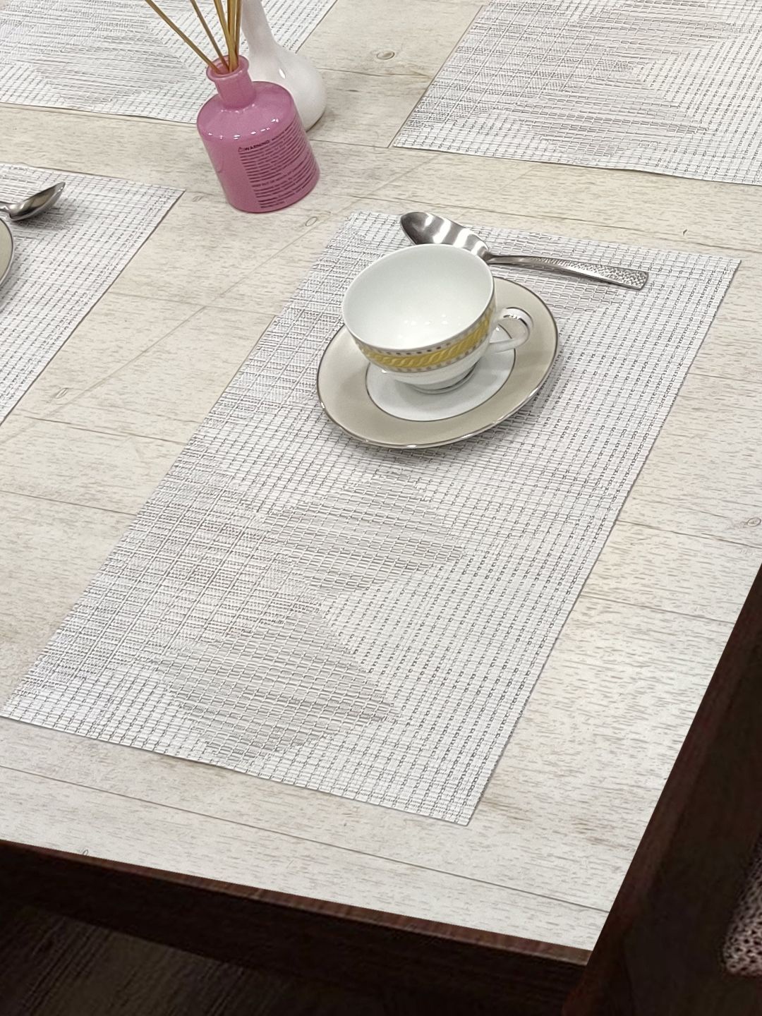 

BIANCA Alpine Off-White Set of 6 Geometric Woven Pattern Table Placemats