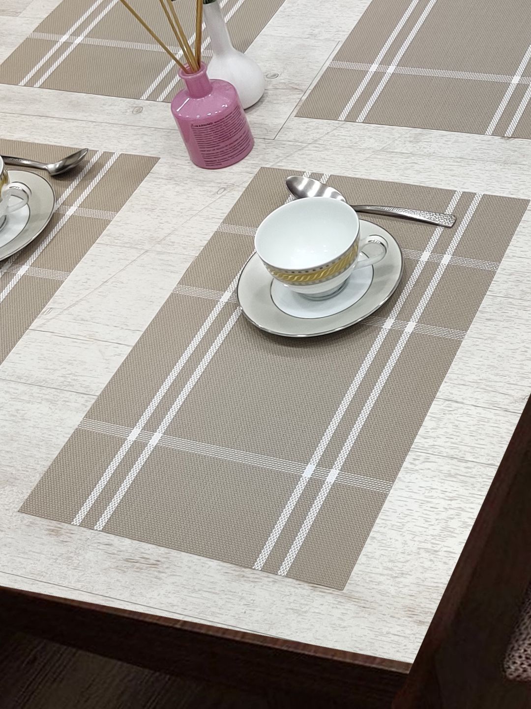 

BIANCA Alpine Taupe and White Set of 6 Striped Woven Pattern Table Placemats