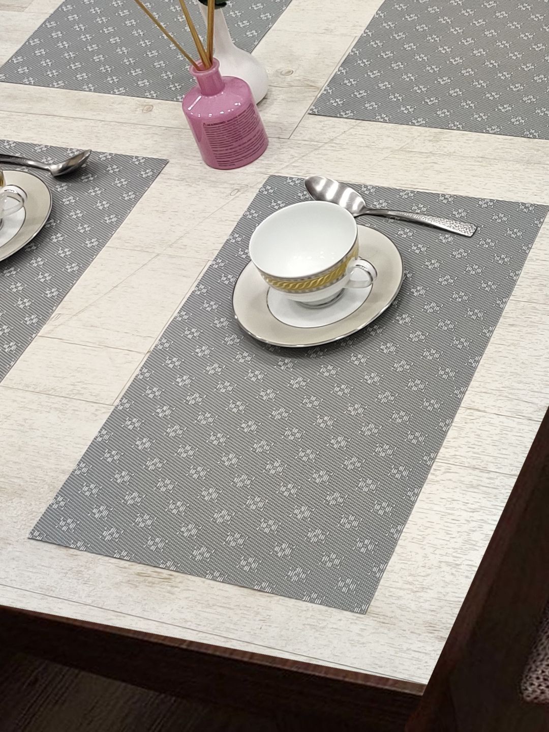 

BIANCA Alpine Grey and White Set of 6 Geometric Woven Pattern Table Placemats