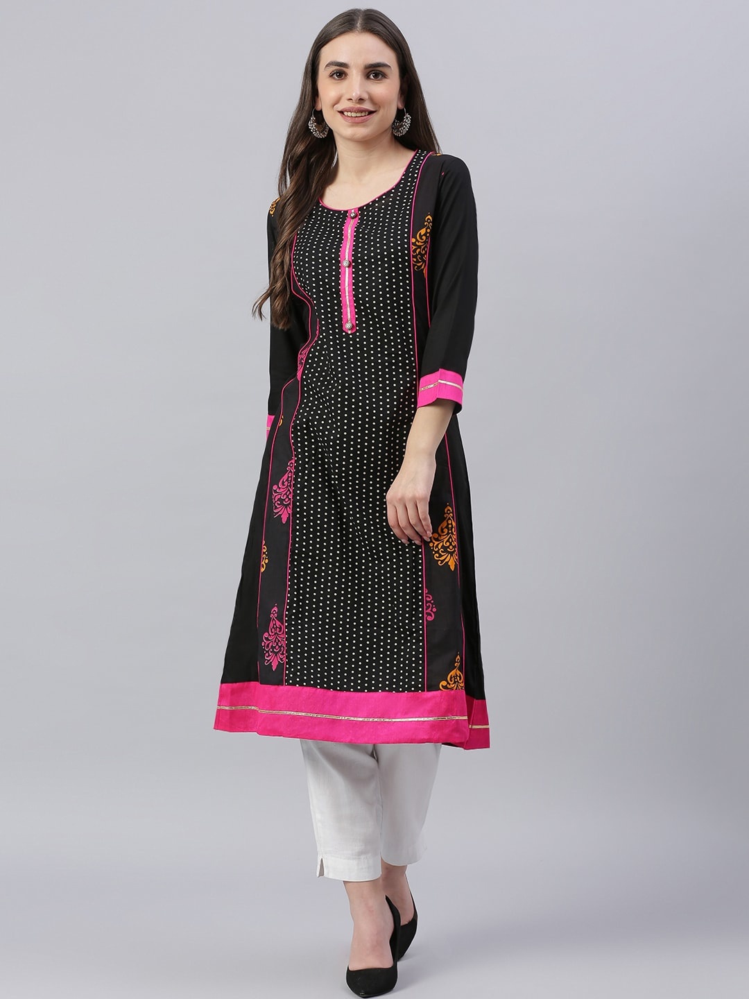 

Divena Women Ethnic Motifs Printed Pure Cotton Kurta, Black