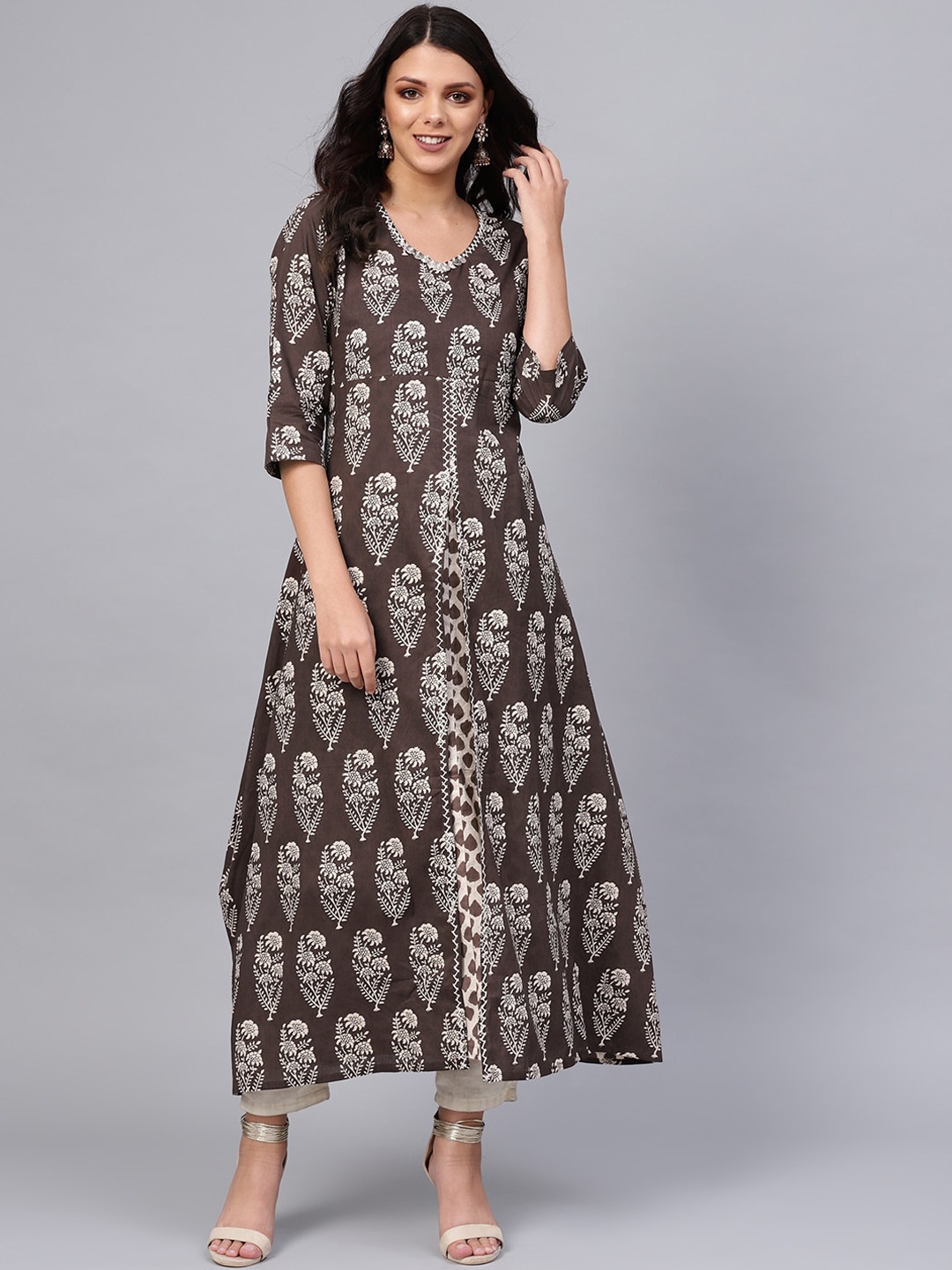 

Divena Women Printed Floral Round Neck Cotton Kurta, Brown