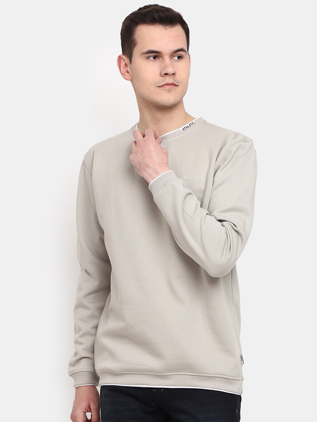 

V-Mart Men Fleece Sweatshirt, Beige