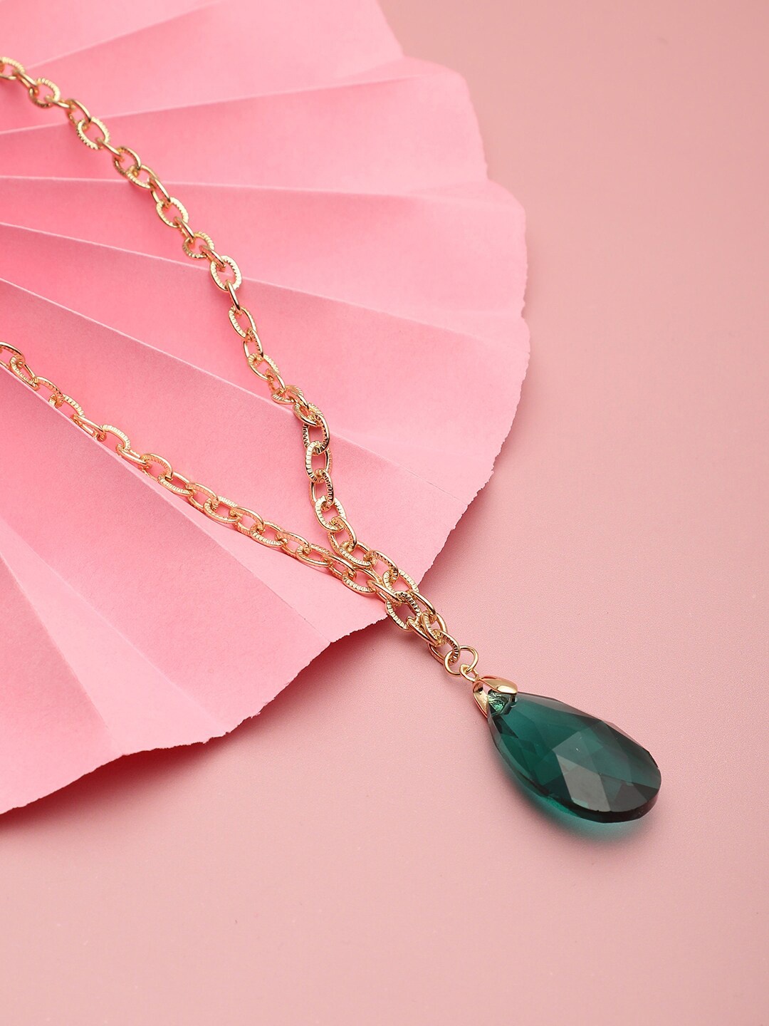 

SOHI Gold-Plated Necklace