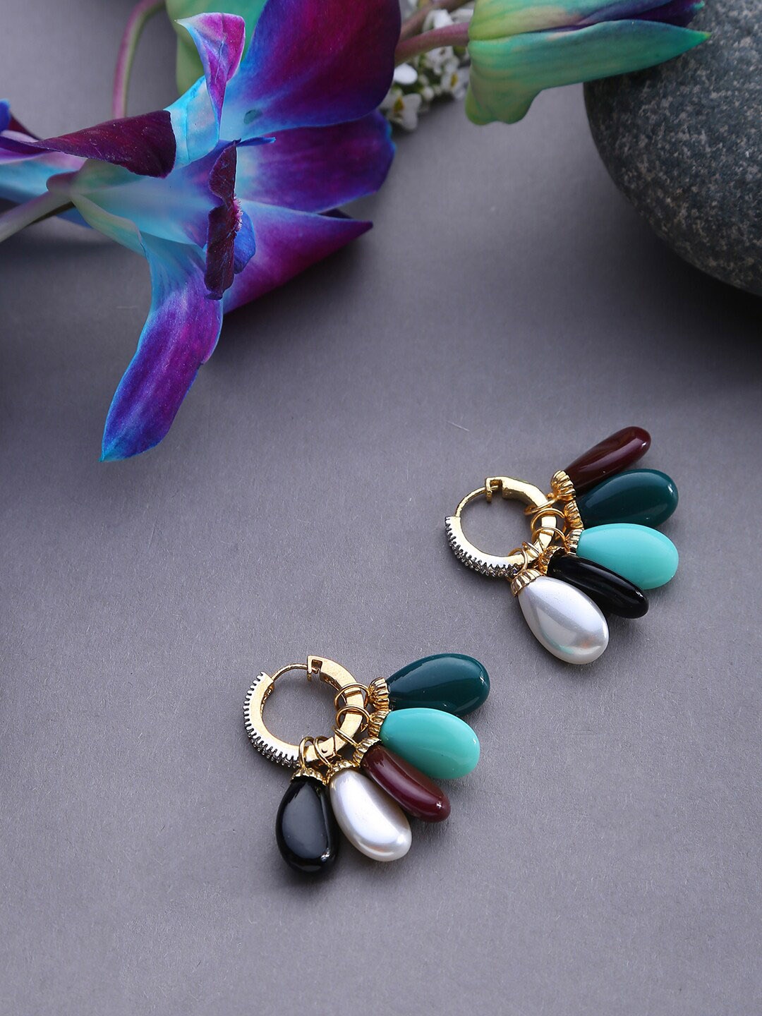 

SOHI Sea Gold-Plated Contemporary Studs Earrings, Sea green