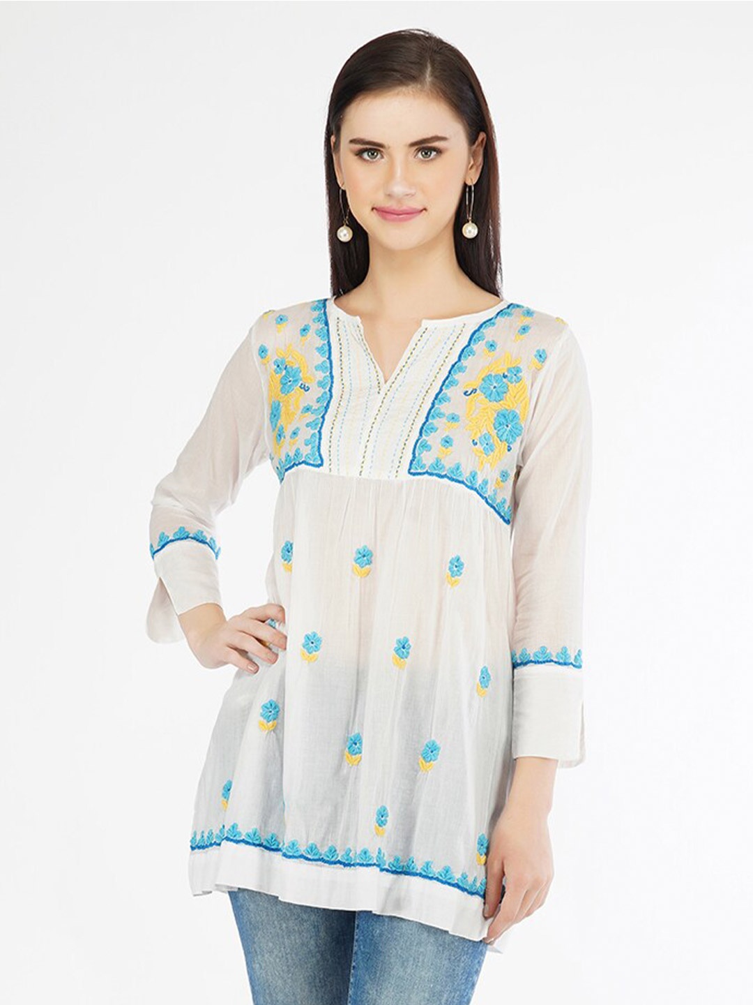 

VAHSON Women Ethnic Motifs Embroidered Chikankari Pure Cotton Kurti, White