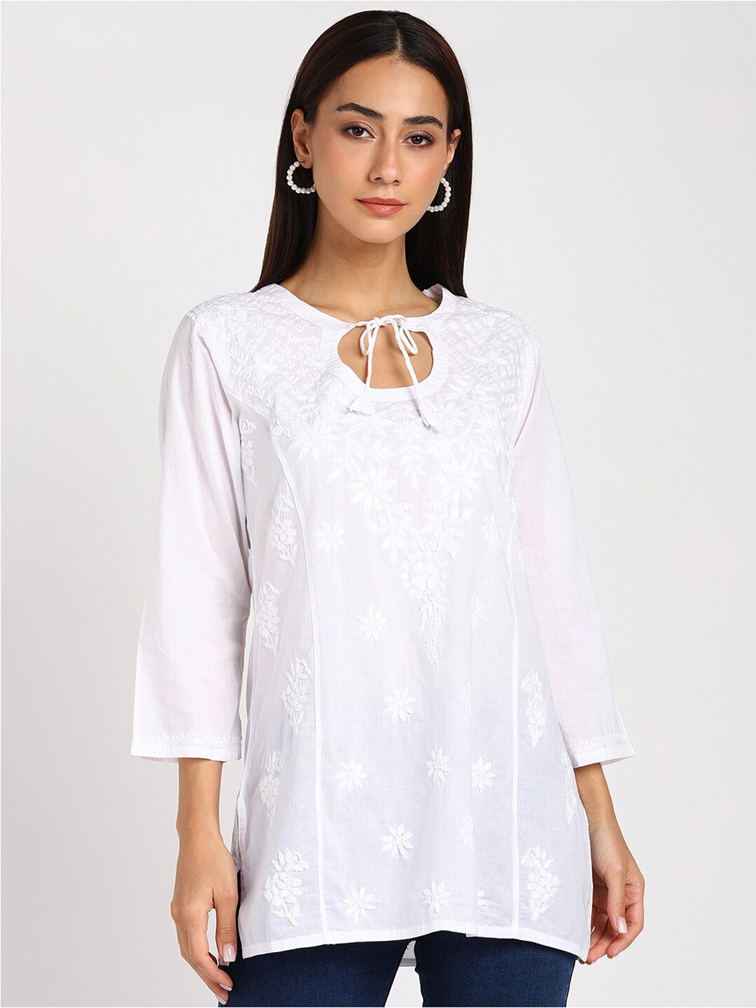 

VAHSON Women Ethnic Motifs Embroidered Chikankari Pure Cotton Kurti, White