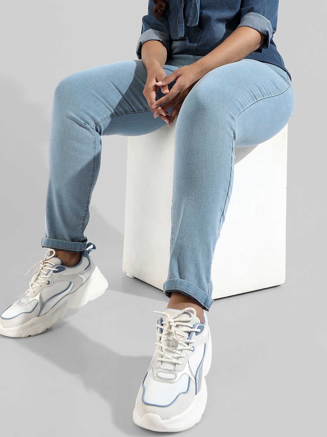 

Instafab Plus Women Plus Size Jean Skinny Fit Stretchable Cotton Jeans, Blue