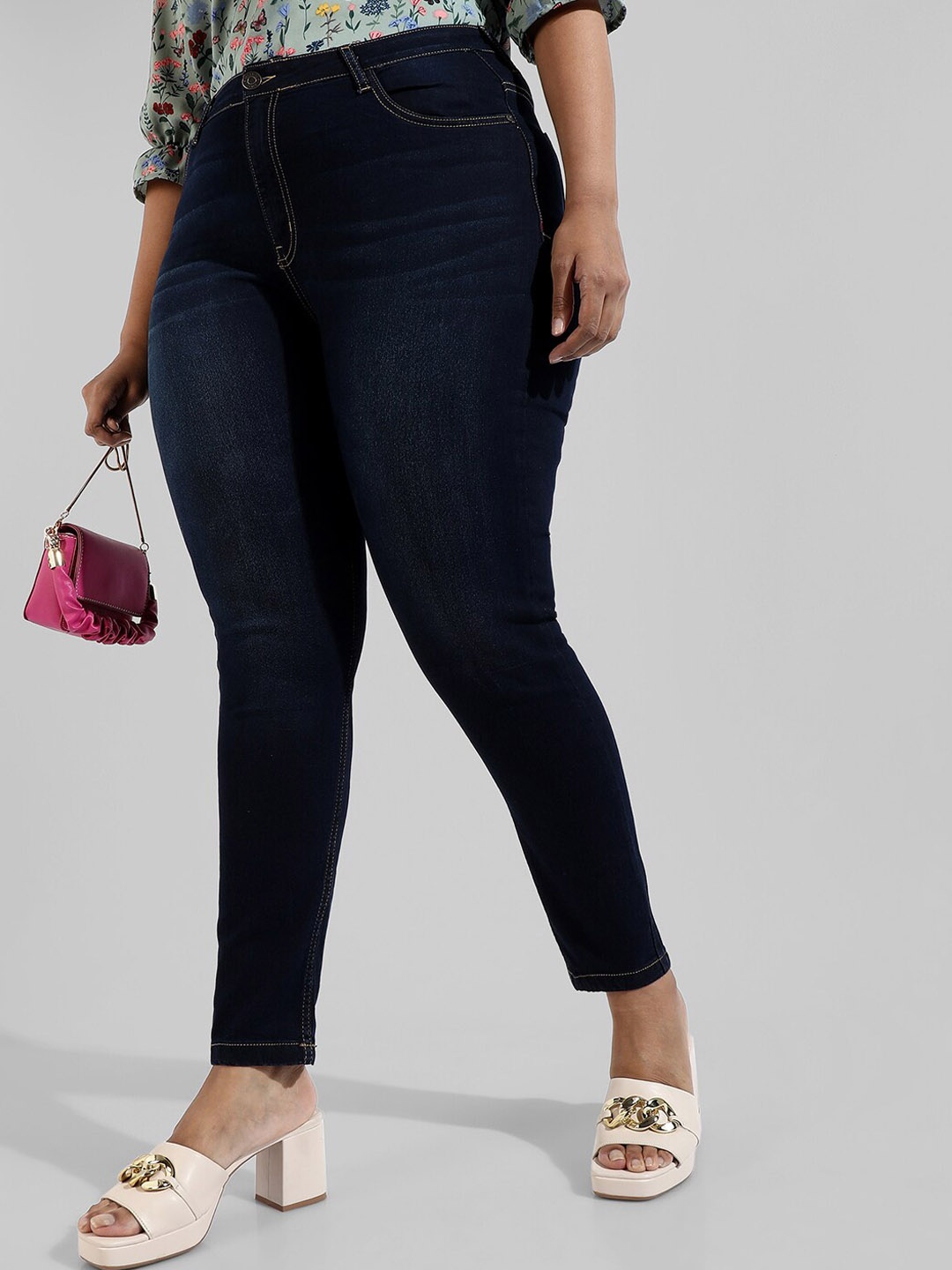 

Instafab Plus Women Plus Size Jean Skinny Fit Stretchable Cotton Jeans, Blue