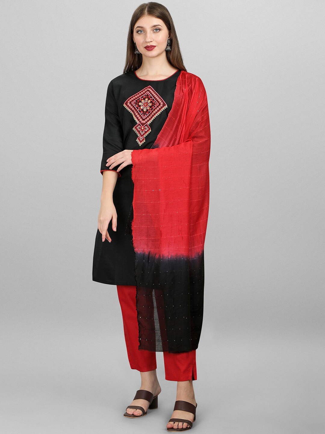 

Angroop Ethnic Motifs Embroidered Kurta with Trousers & Dupatta, Black