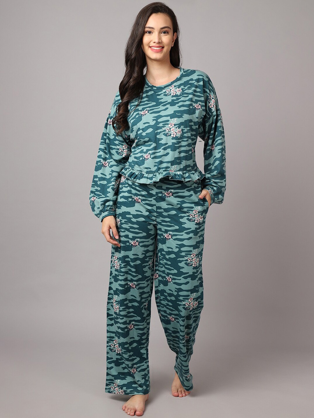 

Aerowarm Women 2 Pieces Abstract Printed Pure Cotton Night Suit, Green