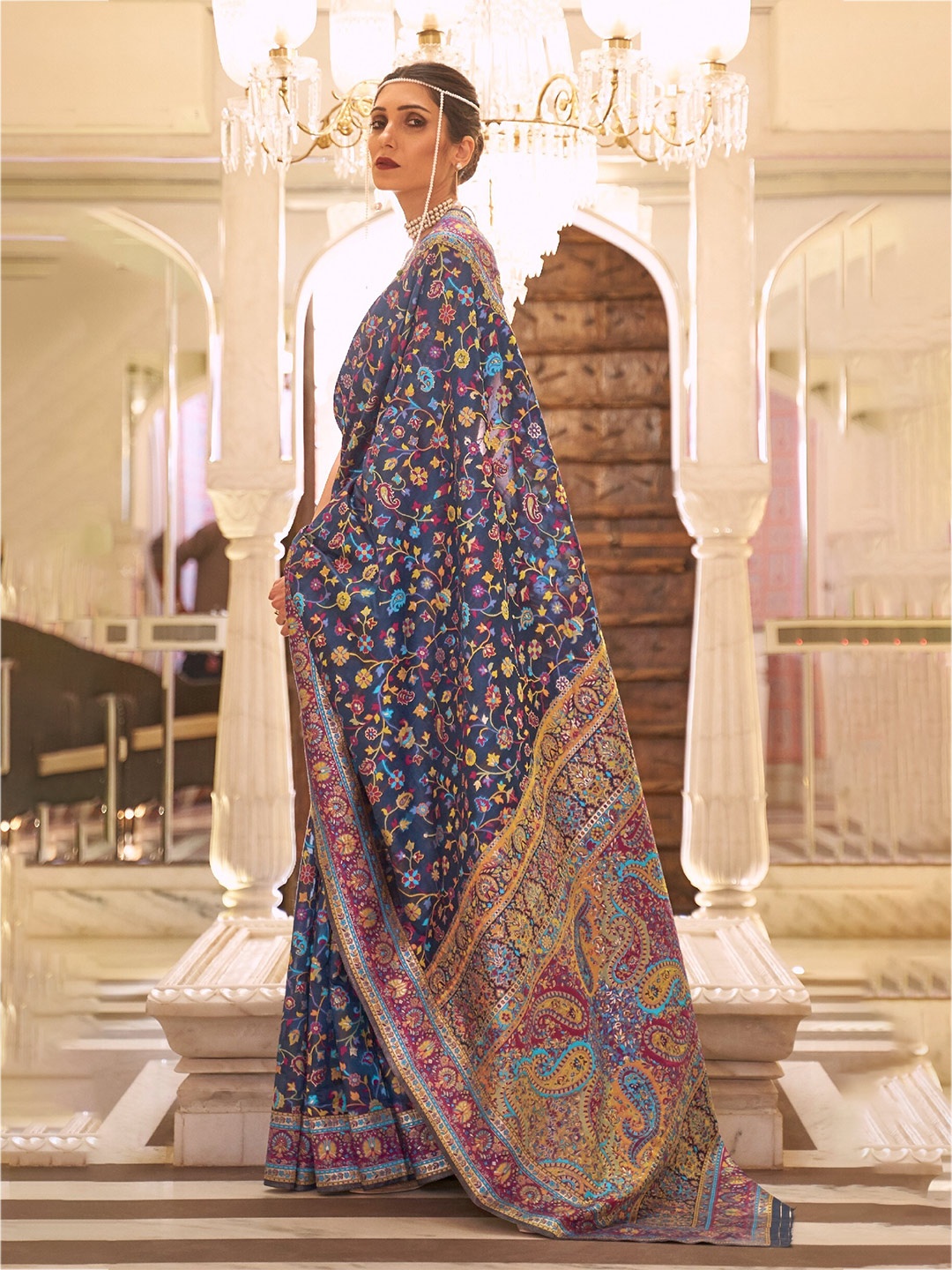 

MOKSHA DESIGNS Floral Printed Pure Silk Saree, Navy blue