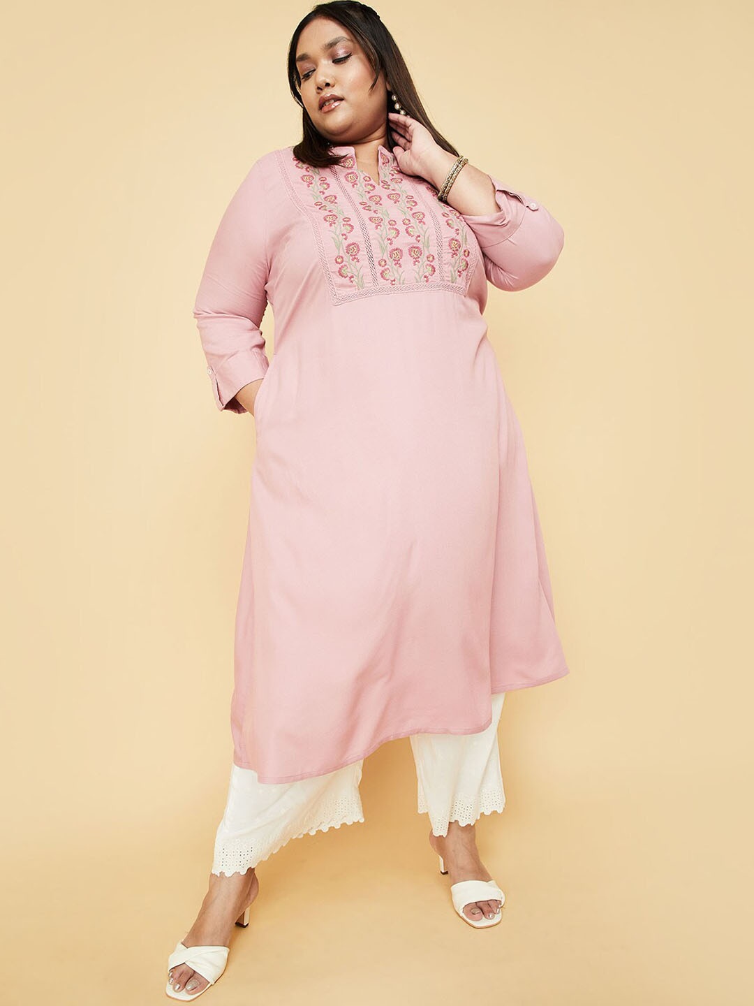 

max Women Plus Size Floral Yoke Design Thread Work Kurta, Pink