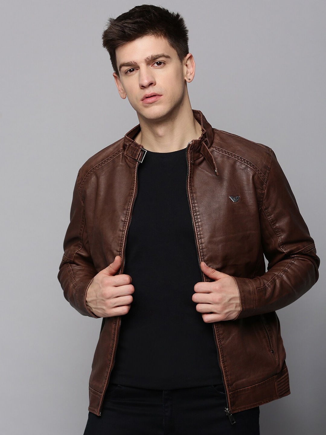 

SHOWOFF Men Mandarin Collar Leather Biker Jacket, Brown