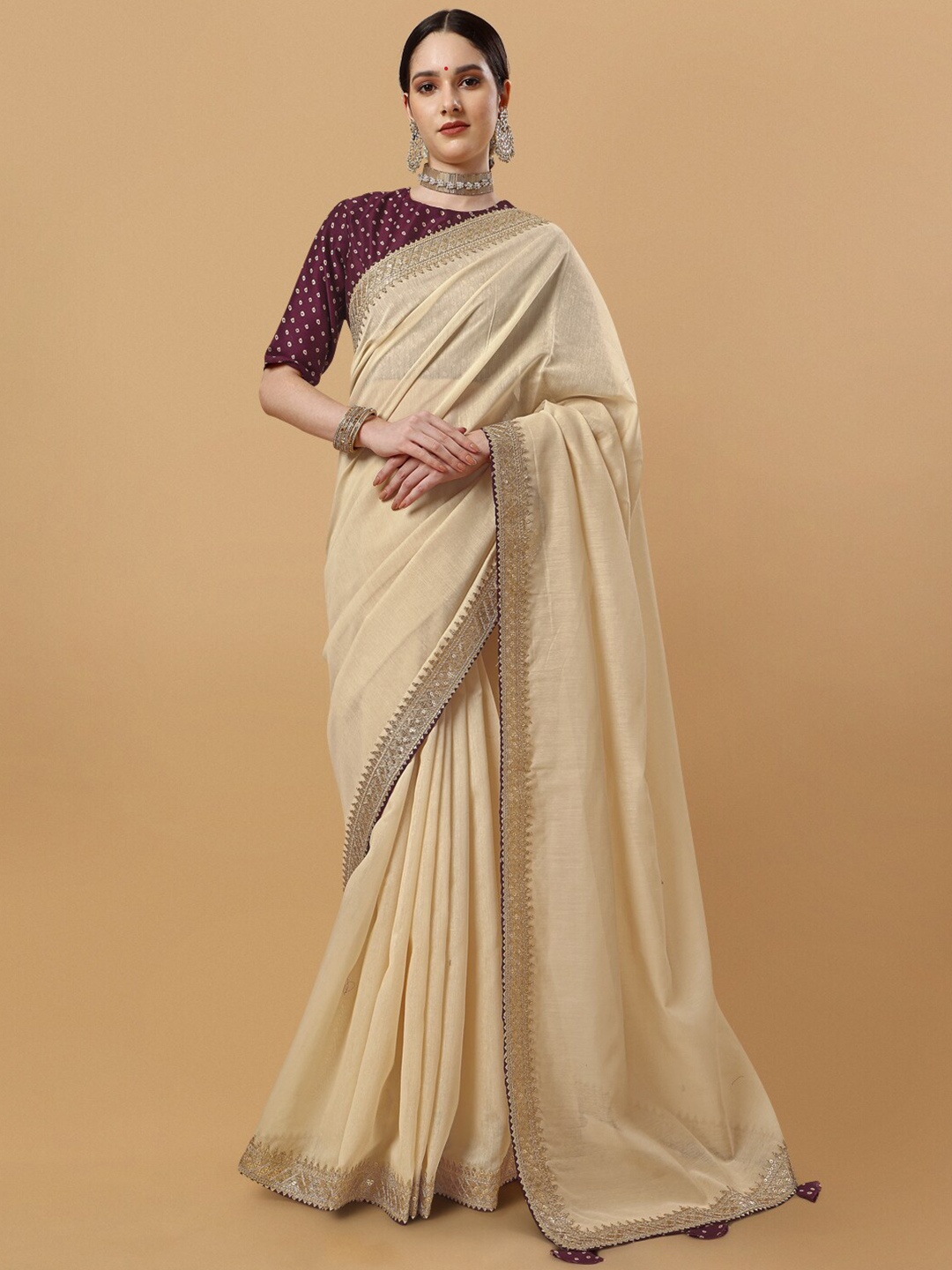 

Inddus Embellished Sequinned Border Saree, Beige