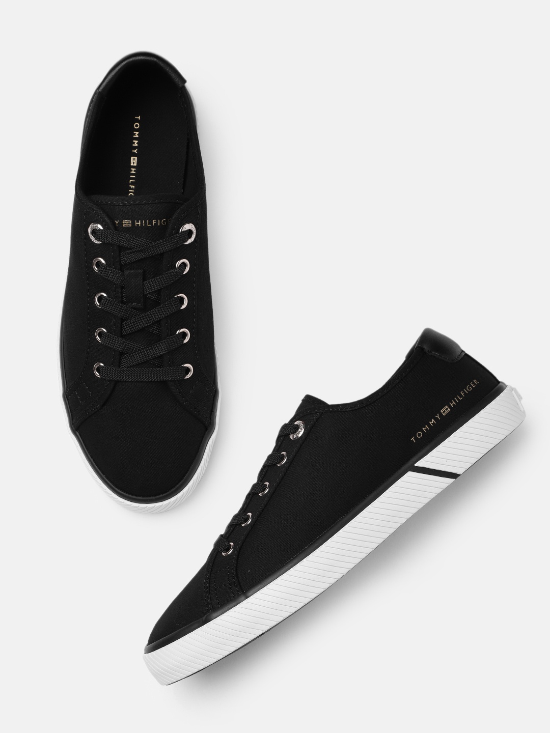 

Tommy Hilfiger Women Sneakers, Black