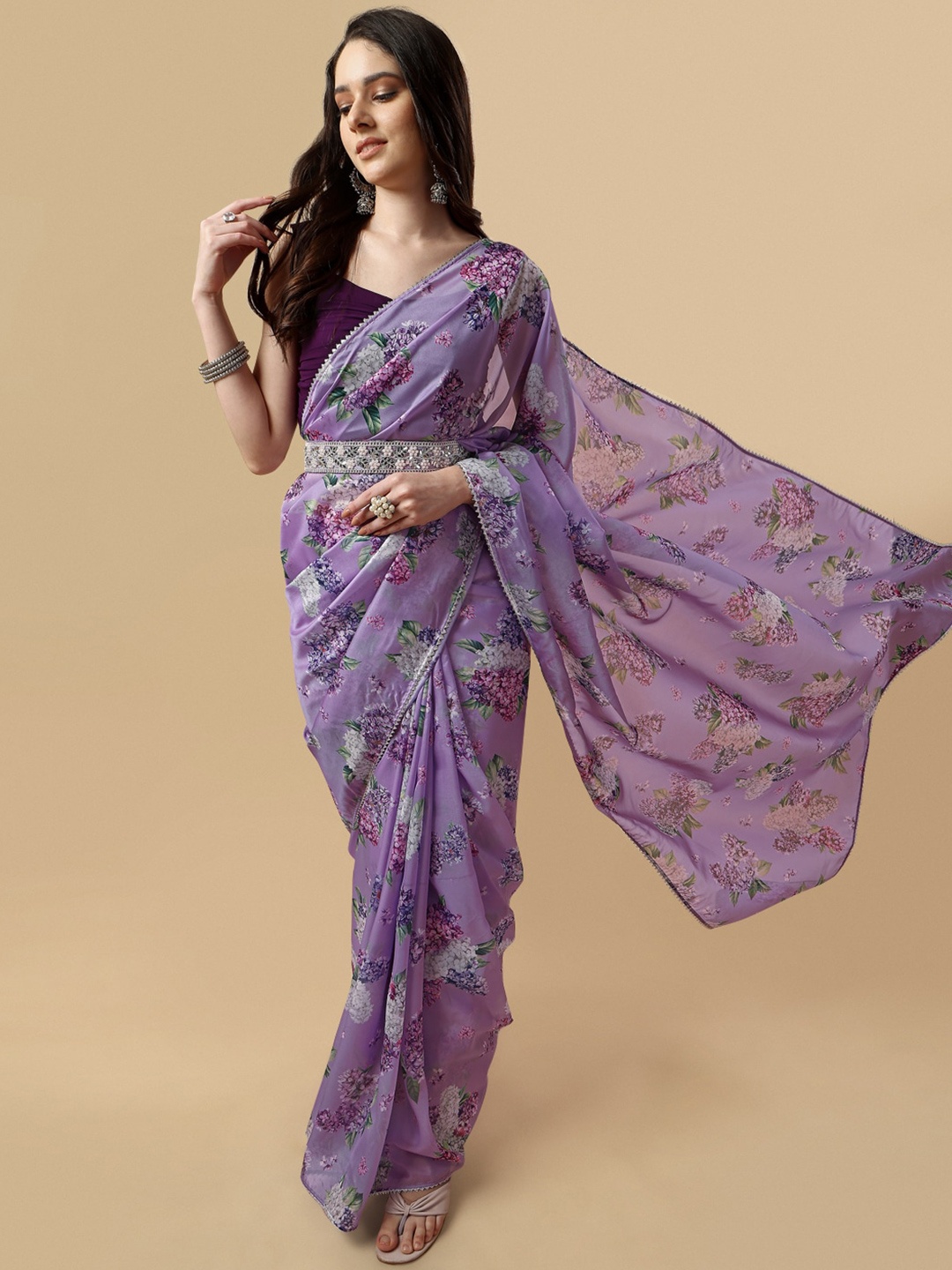 

Sangria Floral Printed Gotta Patti Saree With Blouse & Belt, Lavender