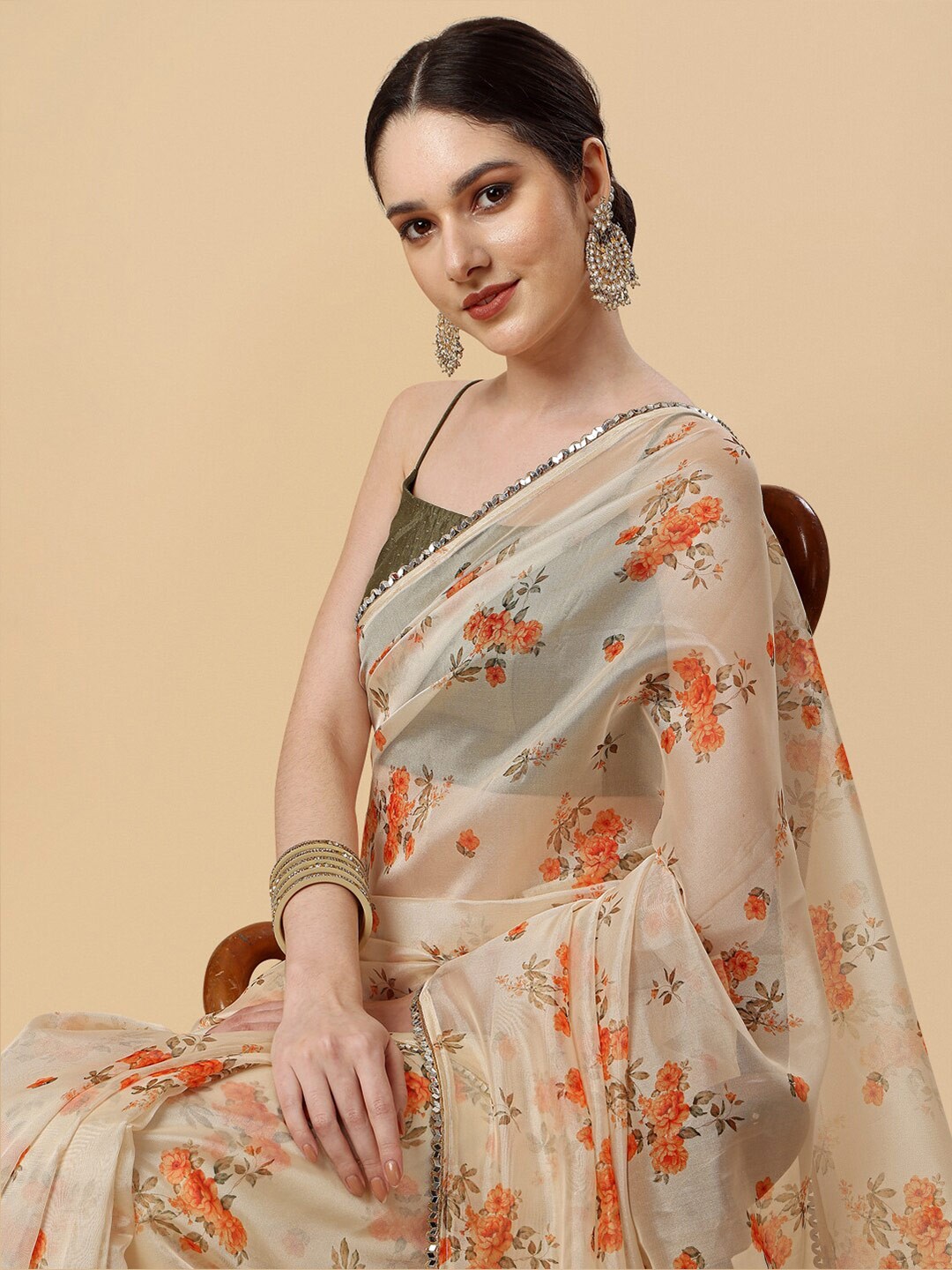 

Sangria Women Floral Digital Printed Saree with Blouse Piece, Cream