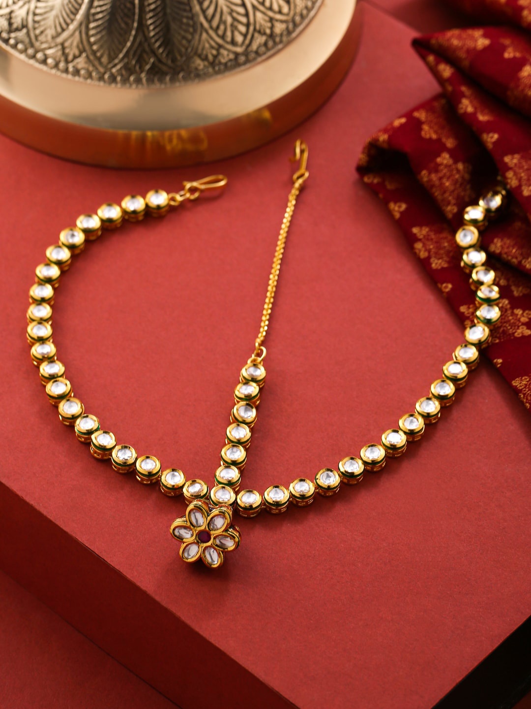

Tistabene Gold-Plated Kundan-Studded & Beaded Matha Patti