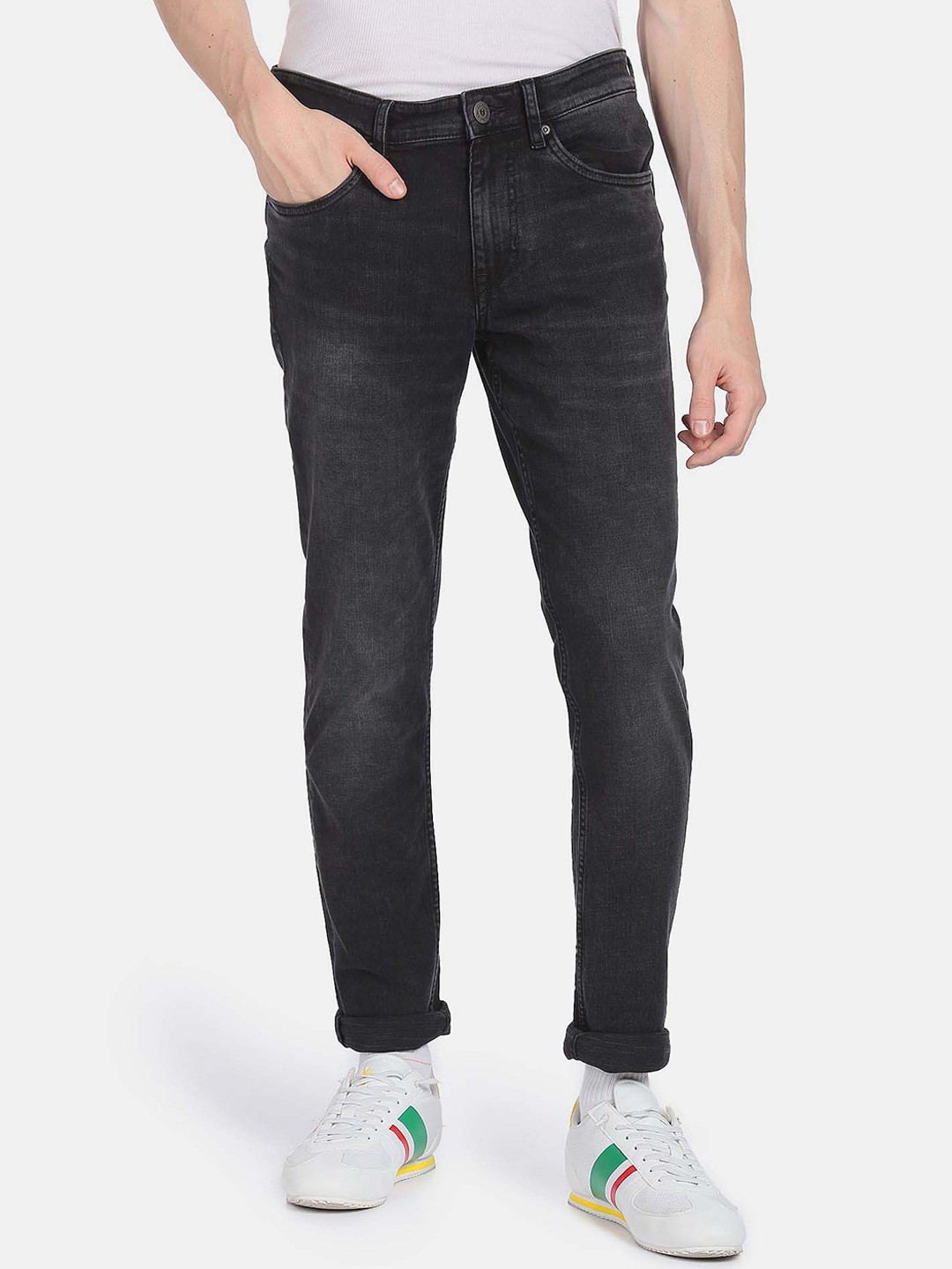 

U.S. Polo Assn. Denim Co. Men Slim Fit Light Fade Mid-Rise Jeans, Black