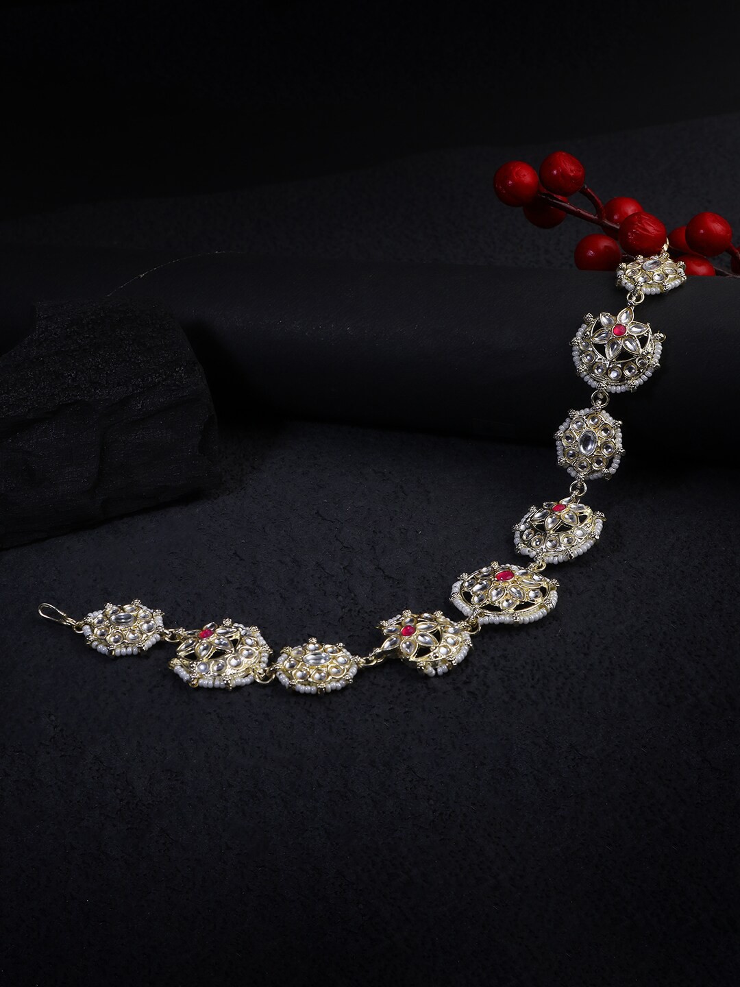 

Adwitiya Collection Women Gold-Plated Kundan & Pearl-Beaded Floral Design Matha Patti, White