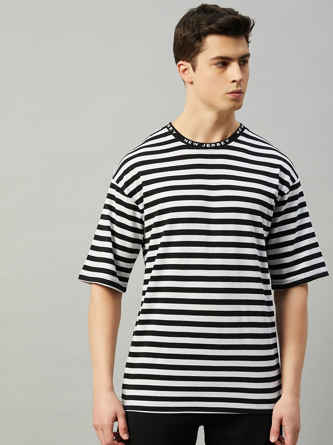 

GRITSTONES Men Striped Oversize Fit Cotton T-shirt, Black
