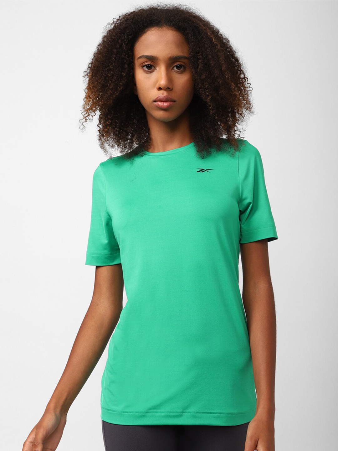 

Reebok Women Slim Fit T-shirt, Green