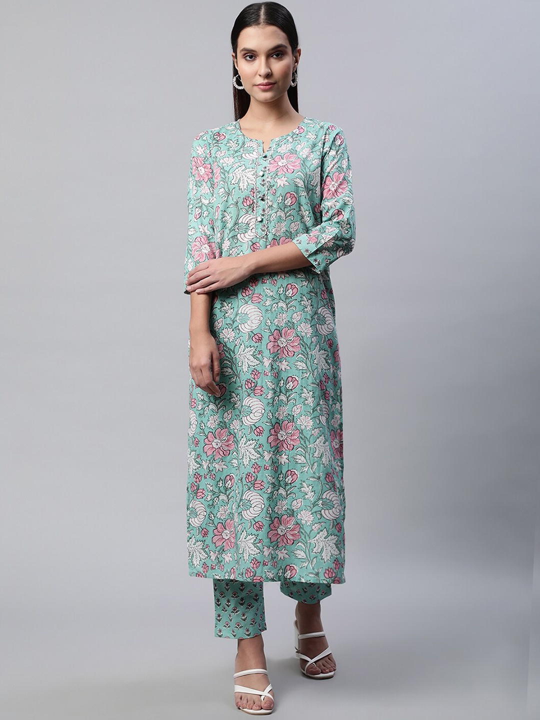 

Sringam Women Floral Printed Notch Neck Pure Cotton Kurta with Trousers, Sea green