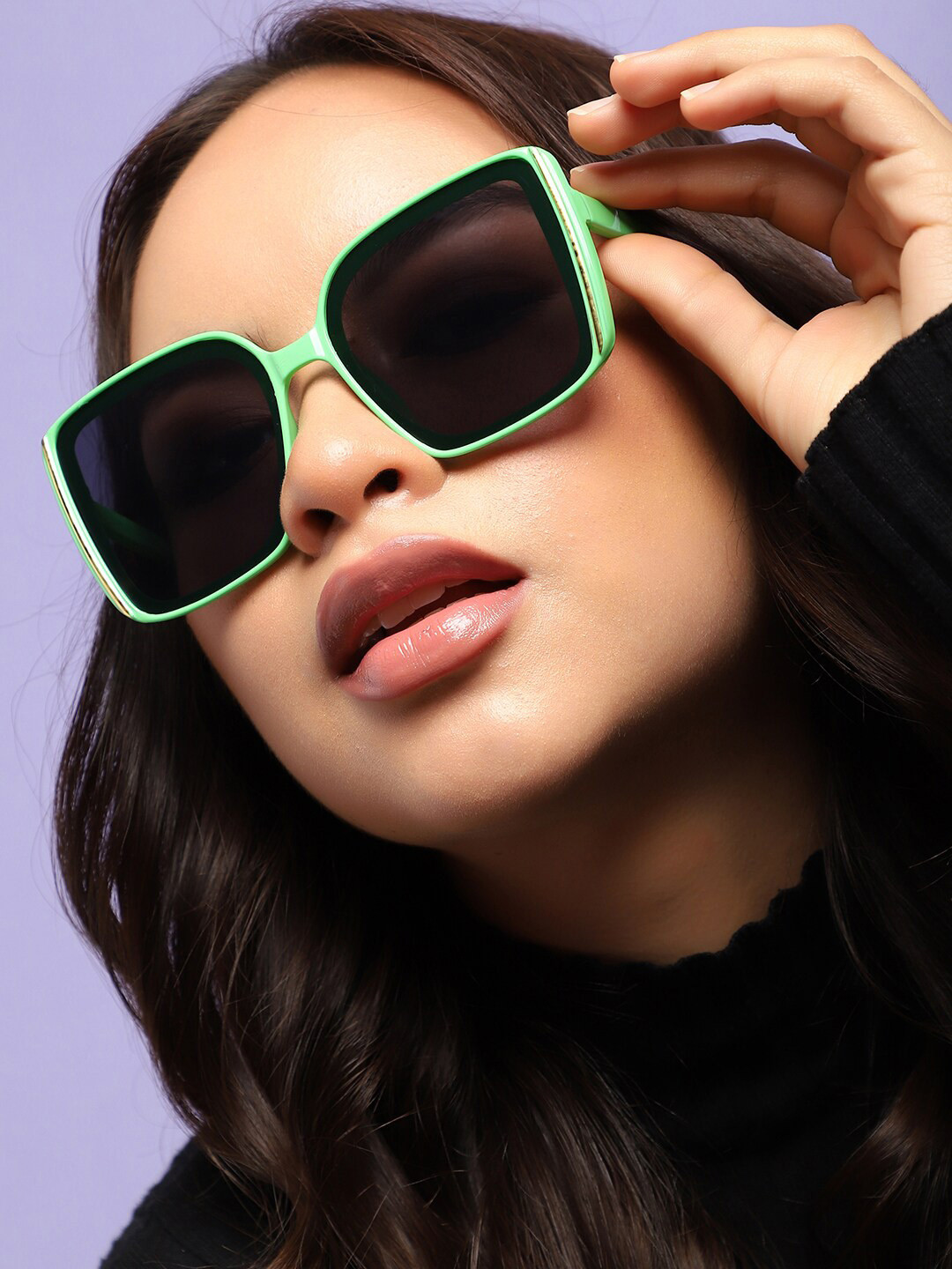 

HAUTE SAUCE by Campus Sutra Women Oversized Sunglasses with Polarised Lens, Green