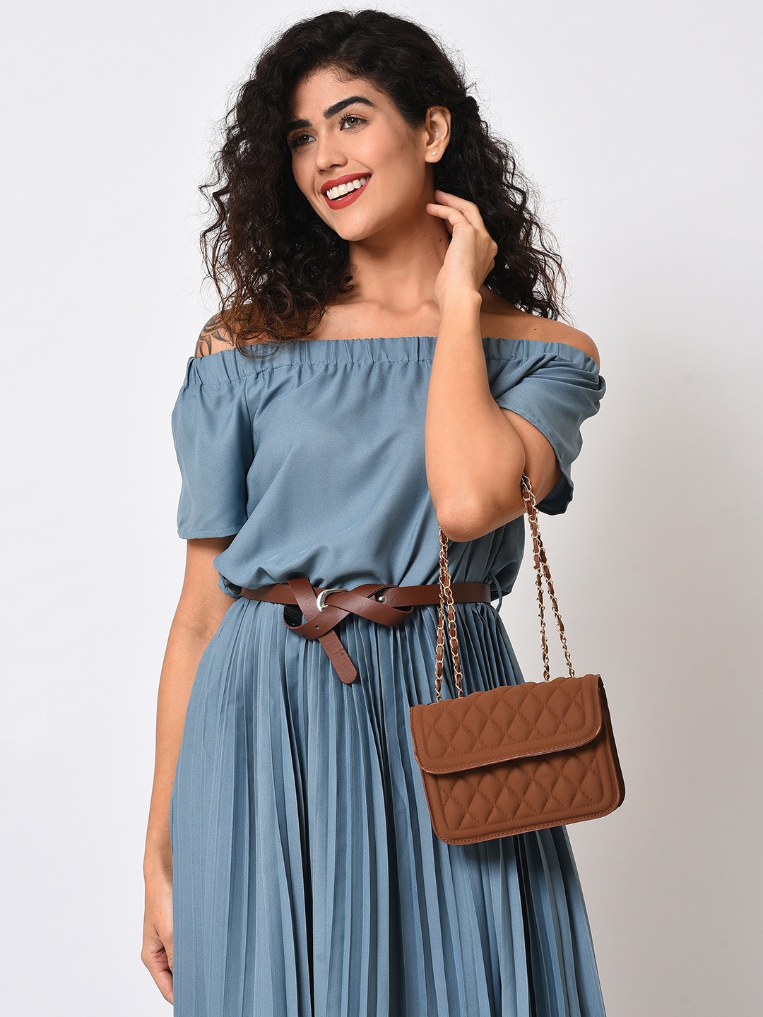 

HAUTE SAUCE by Campus Sutra Textured Quilted Structured Sling Bag, Brown