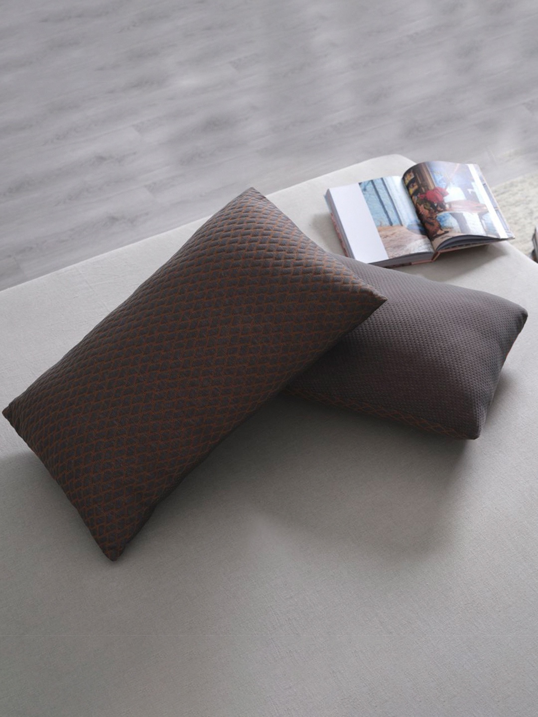 

LA VERNE 2-Pcs Microbeads Diamond Sleep Pillows, Brown